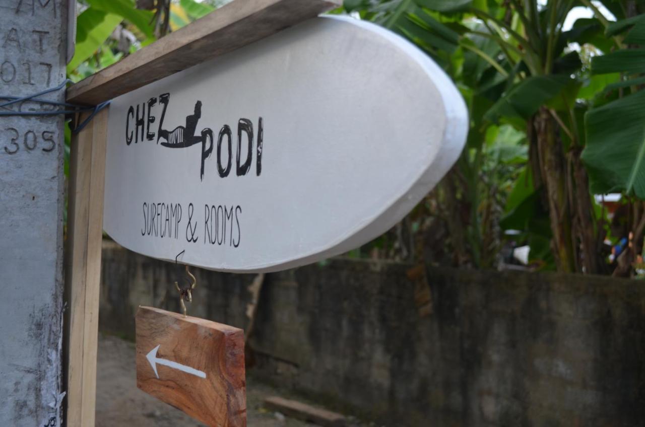 Auberge de jeunesse Chez Podi Surfcamp à Mirissa Extérieur photo