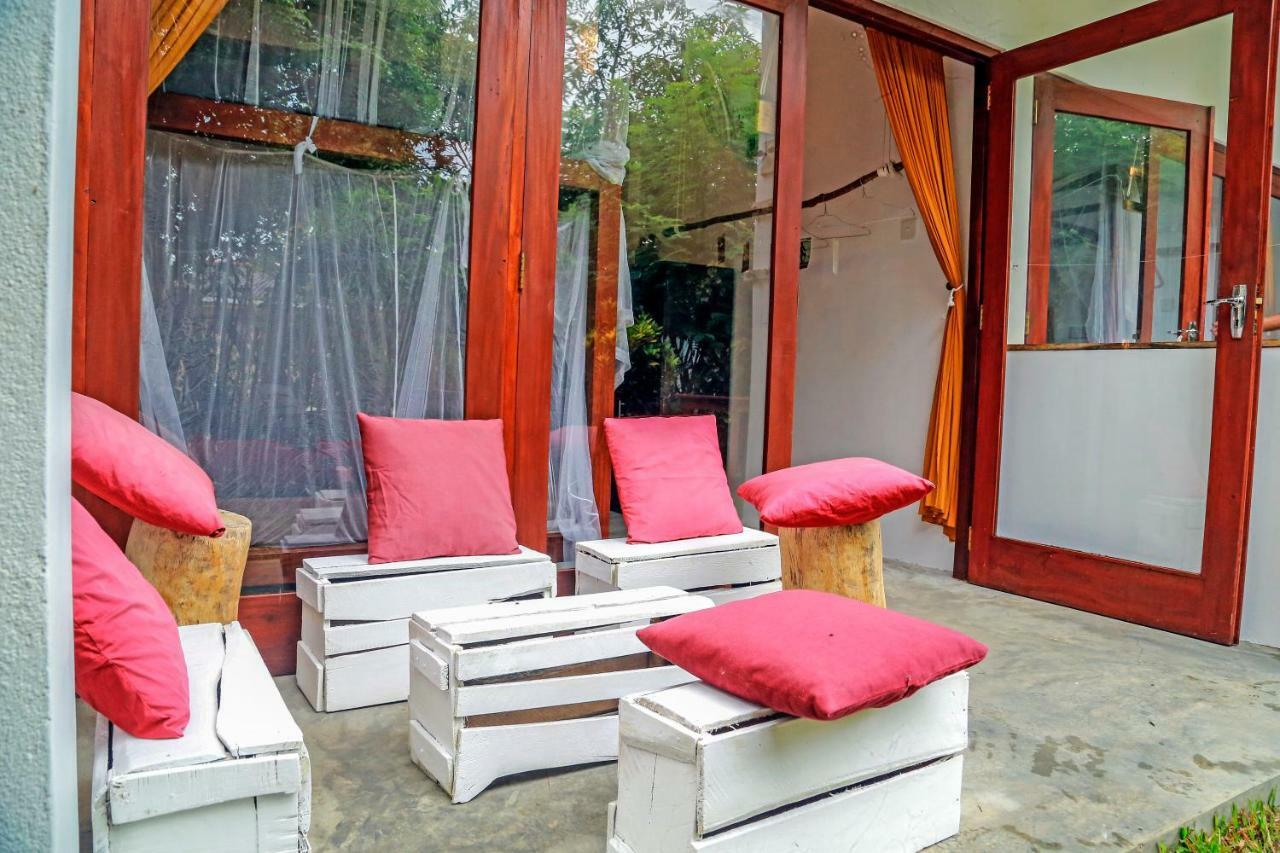 Auberge de jeunesse Chez Podi Surfcamp à Mirissa Extérieur photo